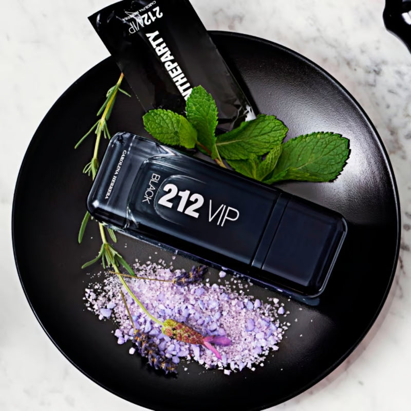 Perfume Carolina Herrera 212 Vip Black Hombre 200 ml EDP