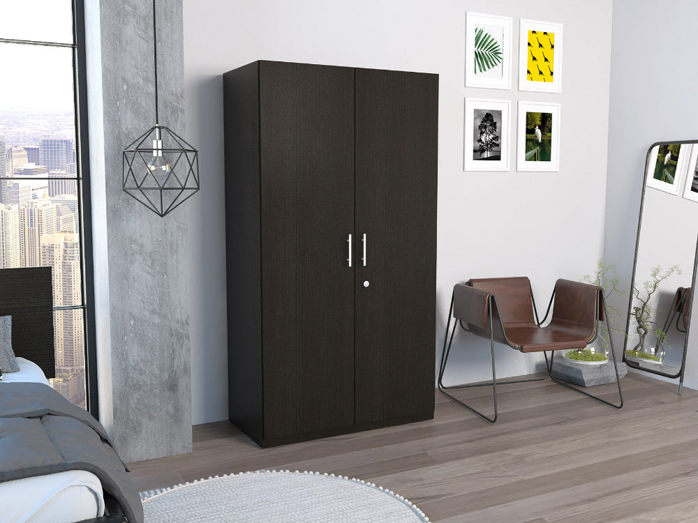 Closet Mintic, Wengue, con amplios espacios para guardar y organizar